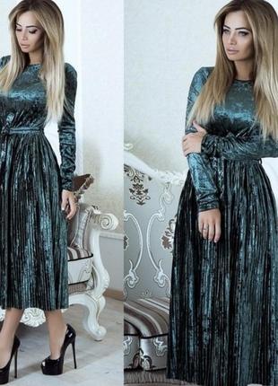 Сукня велюрова