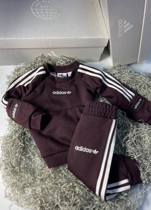 Спортивный костюм adidas орининал