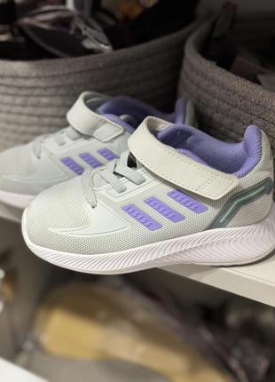 Кросівки adidas