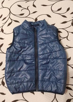 Жилетка осінка на синтепоні на хлопчика 1,5-2 роки, фірми name it