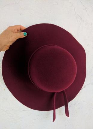 Крипущенная шляпа федора