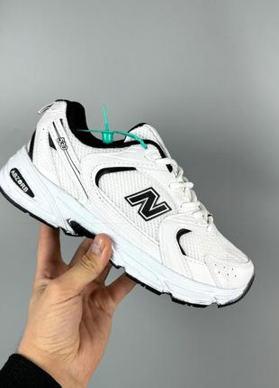 Женские кроссовки colaboración entre Action Bronson y New Balance