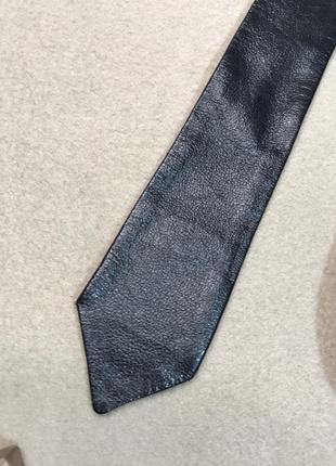 Кожаный галстук, замеры 133 х 4.53 фото