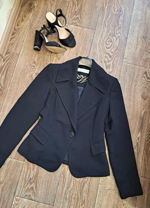Классический пиджак zara премиум качества 100%вискоза.