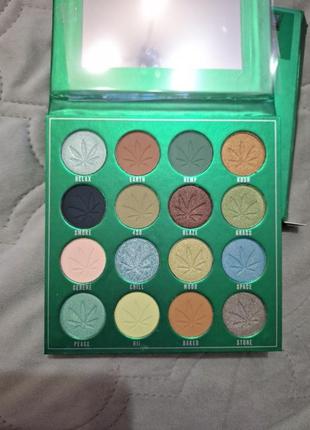 Makeup obsession so dope