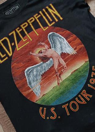 Led zeppelin official merch tee s size.
