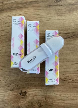 Блиск для збільшення обʼєму губ kiko milano lip volume 02 transparent.