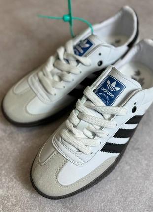 Брендовые кроссовки