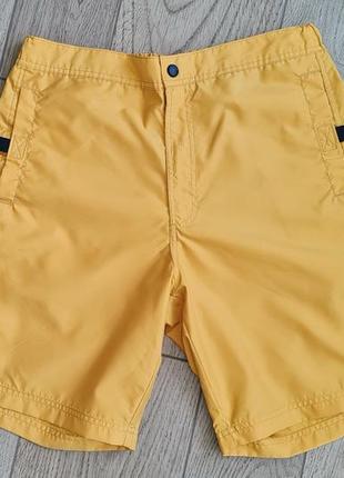 Гарного кольору шорти l-xl