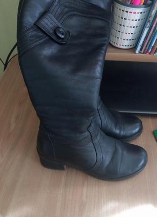 Кожаные сапоги.