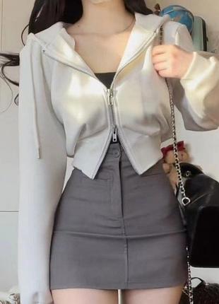 Женское короткое весенне-осеннее белое спортивное худи с капюшоном и двойной молнией, спортивное худи с высокой талией