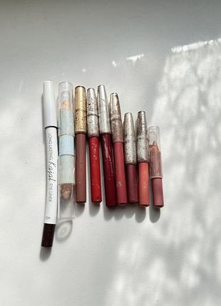 Олівці для губ