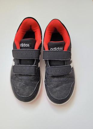 Кроссовки adidas