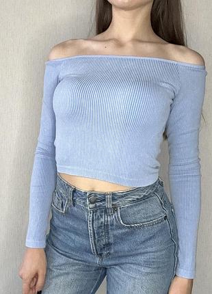 Топ с открытыми плечами stradivarius