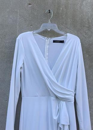 Невероятное длинное белое платье