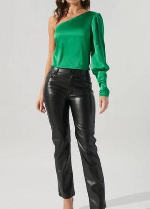 Зелена жіноча блузка з одним рукавом