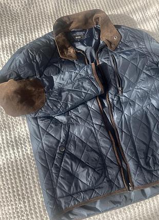 Осіння куртка