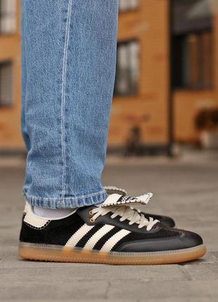 Мужские кроссовки wales Crimson x adidas samba in core black & cream white