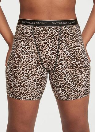 Трусики-шортики з логотипом на талії. victoria's secret. оригінал 🇺🇸