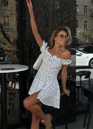 В наявності розкішна ефектна сукня на літо