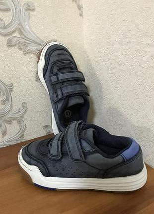 Кожаные кроссовки clarks на липучках на мальчика
