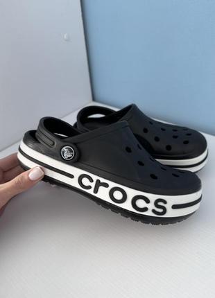 Crocs j2