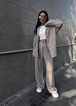 Костюм, який запалить твоє серденько з першого погляду