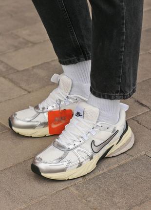 Мужские кроссовки nike v2k runtekk «summit white metallic silver»
