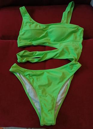 Купальник сдельный