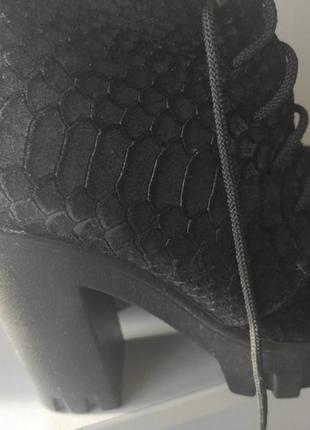 Боильоны, ботинки натуральная замша каблук удобный, размер 37, есть потертости замши, легко восстанавливается краской для замши4 фото