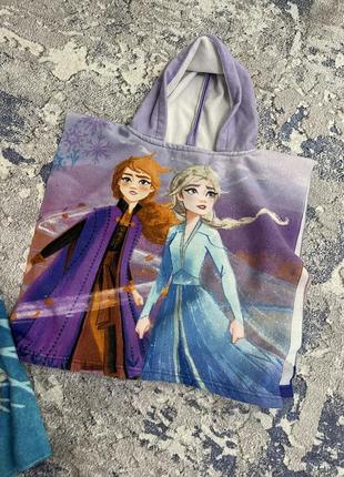 Рушник на море, халат з капюшоном