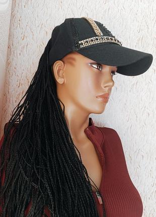 Женская бейсболка с имитацией афрокосичек и гербом украины