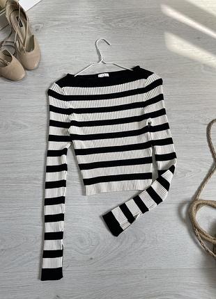 Кофта в рубчик h&m с разрезами на рукавах