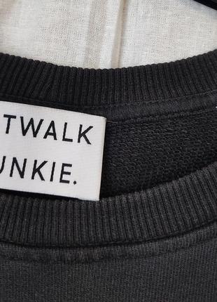 Свитшот коттоновый  catwalk junkie из нидерландов   раз. 443 фото