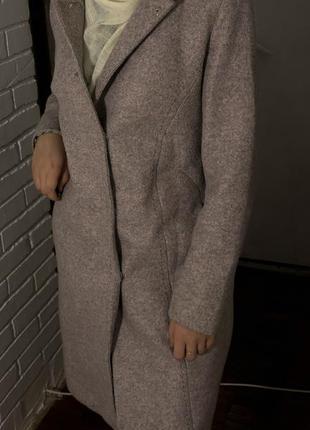 Пальто жіноче