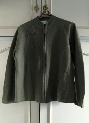 Пиджак. кофта. жакет. jumper. шерсть.