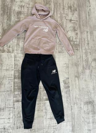 Спортивный костюм new balance
