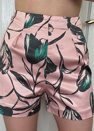 Шорти на високій посадці river island.