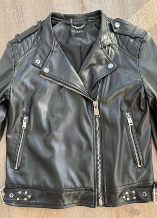 Куртка косуха на фурнитуру guess размера s из эко-кожи черная оригинал2 фото