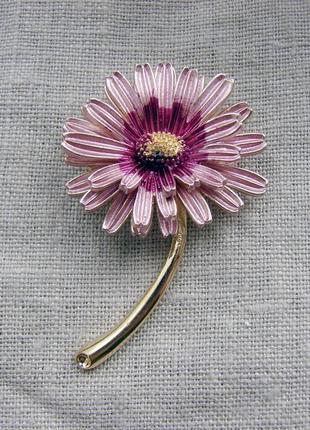 Елегантна велика брошка квітка гербера з емаллю брошка з квіткою. колір рожевий золото4 фото
