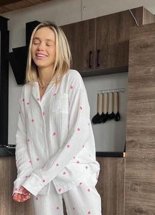 Пижамная пижама рубашка в сердечки муслин украинского бренда hochu brand
