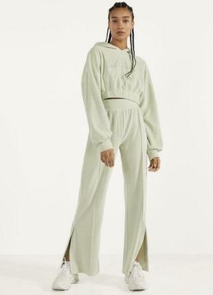 Велюровый костюм bershka р s, мята