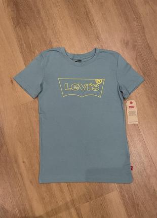 Новая футболка levi's 10-12 лет2 фото