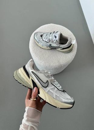 Кроссовки nike wide runtekk summit white metalic silver