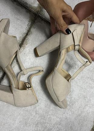 Туфлі жіночі