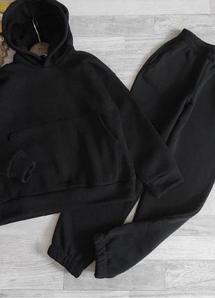 Черный теплый спортивный костюм