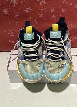 Кроссовки 👟 2