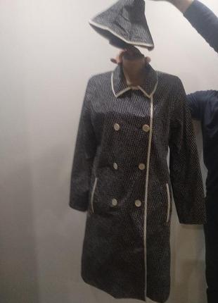 Плащ із панамкою lise jacobsen, нормалія