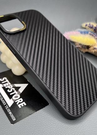 Чехол карбоновый для iphone 14 plus с металлическими кнопками противоударный metal сarbon