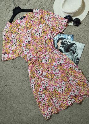 Гарна квіткова сукня з поясом/плаття/сарафан